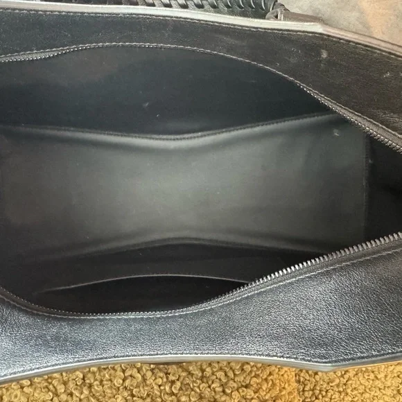 Balenciaga Neo City Tote - Picture 10 of 15